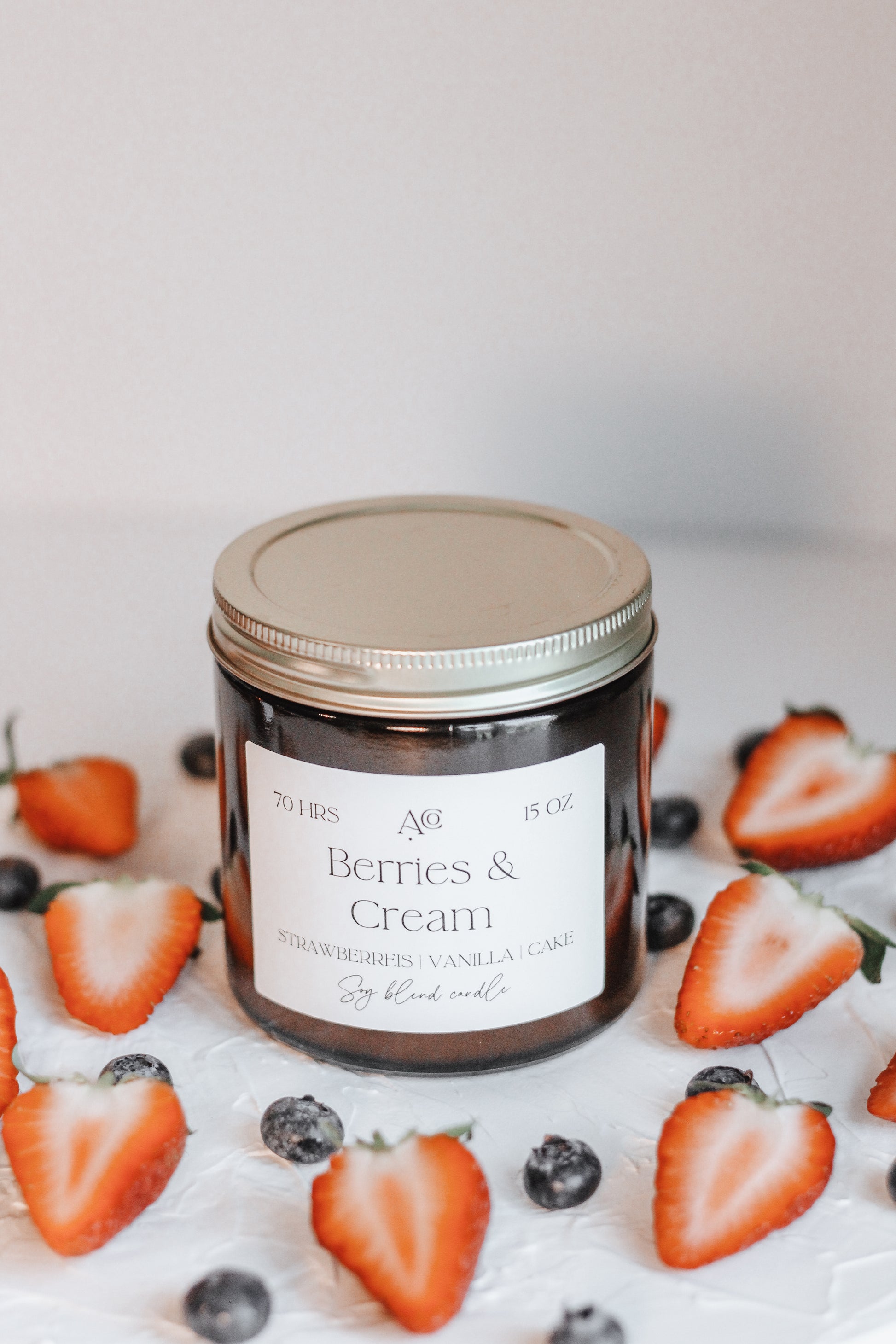 BERRIES AND CREAM Soy Blend Candle