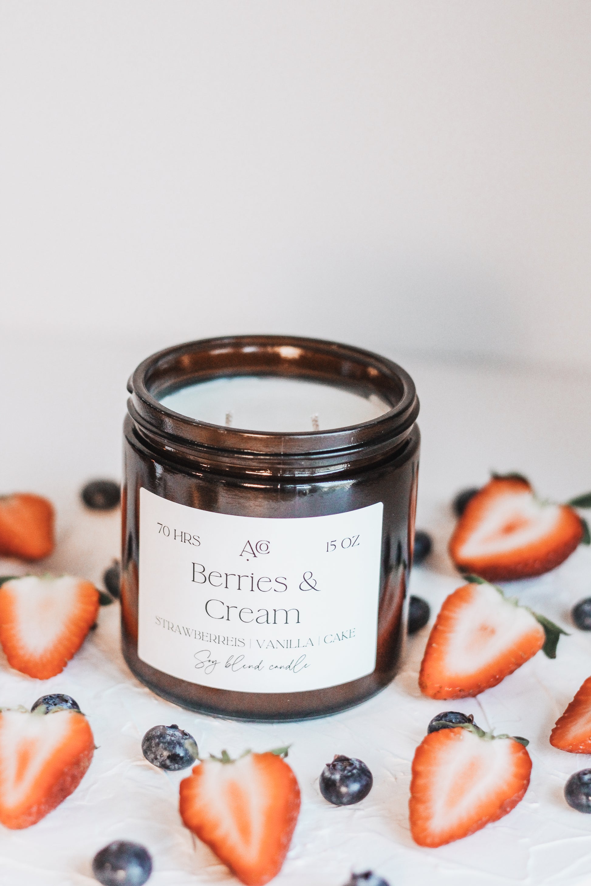 BERRIES AND CREAM Soy Blend Candle